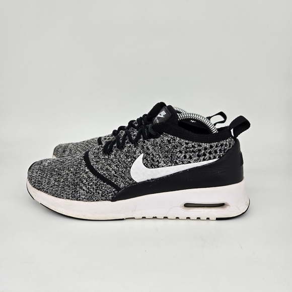 Nike Air Max Thea Ultra Flyknit 'Oreo' Women's Running Shoes Size 8.5 - Picture 1 of 8